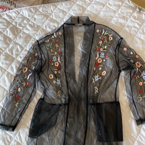 Kimono Cardigan Beach Black Sheer Floral Design - Picture 2 of 5